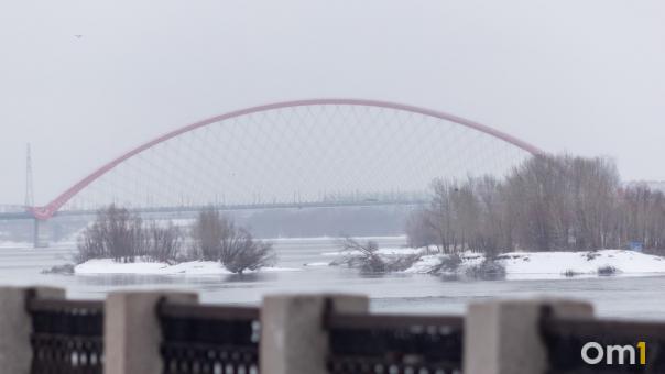 Охранников за 5,3 млн рублей ищут для Бугринского моста в Новосибирске