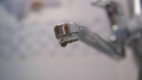 Массовые отключения воды в Омске: десятки домов останутся без водоснабжения