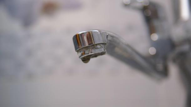 Массовые отключения воды в Омске: десятки домов останутся без водоснабжения