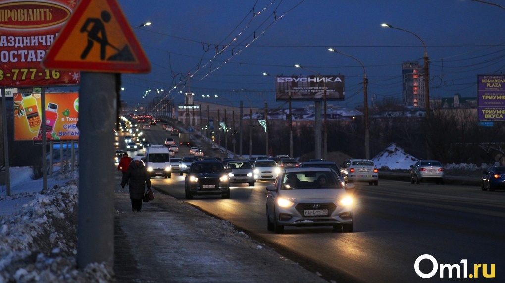 С 17 февраля в Омске изменится приоритетность движения у Ленинградского моста