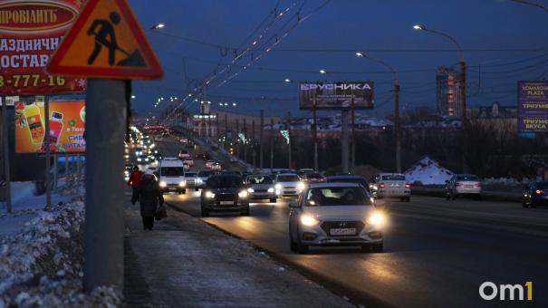 С 17 февраля в Омске изменится приоритетность движения у Ленинградского моста