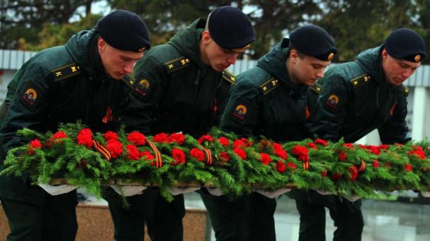 Вечный огонь из Москвы в Пекин: как Новосибирск встретил символ Победы