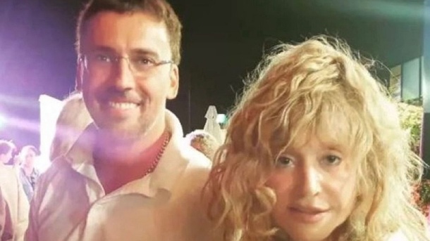 Алла Пугачёва поцеловала Максима Галкина* во время концерта