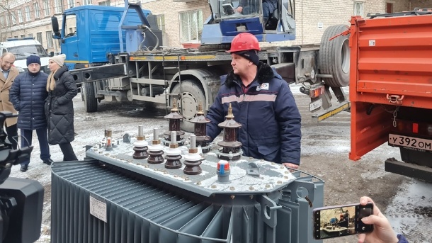«Омскэлектро» усилило надежность электроснабжения поликлиники и дома ребенка на Левобережье