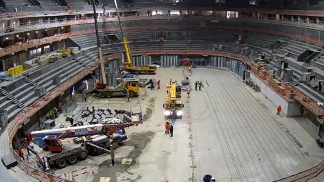 На «Арене Омск» начали готовить пол для заливки льда