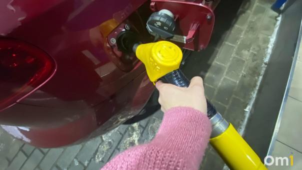 Бензин по талонам? В правительстве Омской области отреагировали на слухи