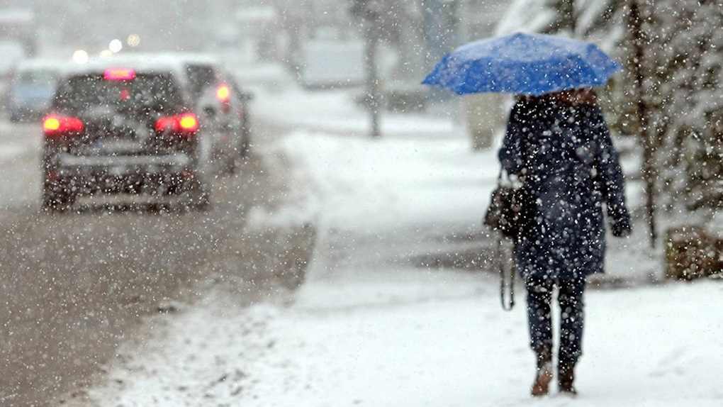 И снова плохая погода: в Новосибирске снег и ухудшение видимости