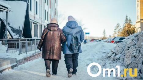 В Омской области 90-летняя пенсионерка с соседкой смогли дать отпор грабителю