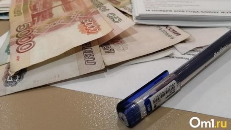 В Омске водитель автобуса засудил перевозчика, который уволил и оставил без зарплаты