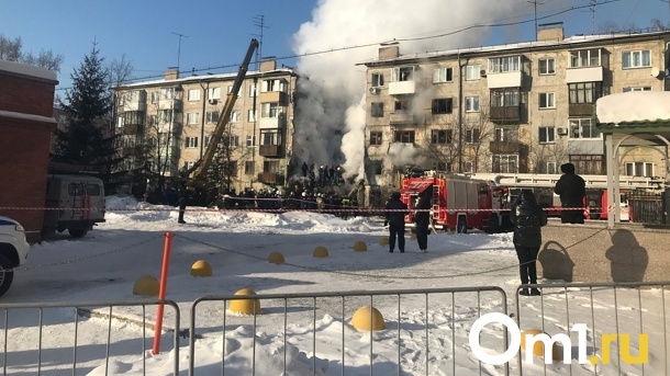 Что забирают новосибирцы из разрушенного в результате взрыва газа дома