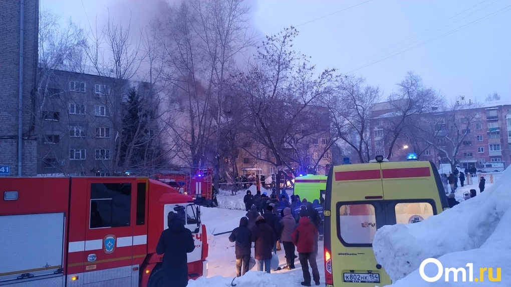 Жильцов обрушенного дома на улице Линейной разместят в гостинице в Новосибирске