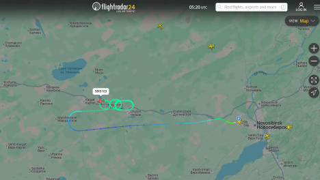 Самолёт S7 кружит над Чулымом после вылета из новосибирского Толмачёво