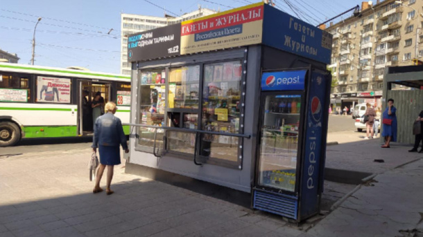 Ларьки перекрасили в новый цвет в Новосибирске
