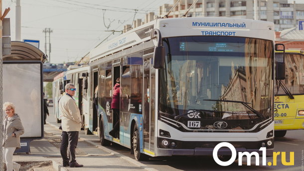 Мэр Омска пожаловался на серьёзный дефицит водителей