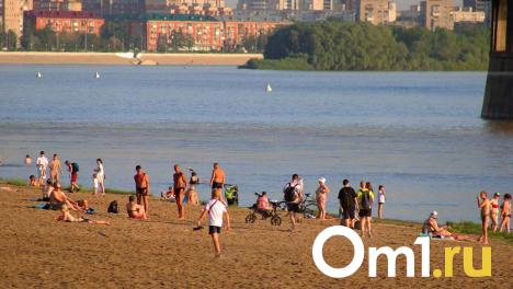 Бесплатные шезлонги и навесы: как обновится пляж в центре Омска
