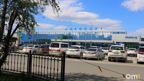 В Омском аэропорту наблюдаются большие задержки рейсов