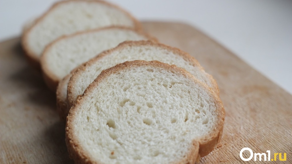 В Омске ввели акции в магазинах на хлеб