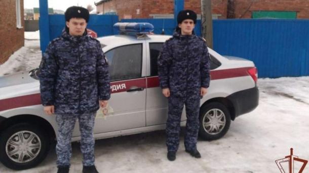 Росгвардейцы спасли пожилого омича, получившего травму на гололёде