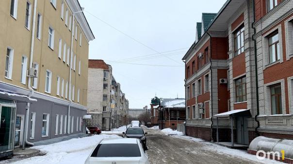 Теперь закрыто. В Омске продают бывший офис банка «Открытие»