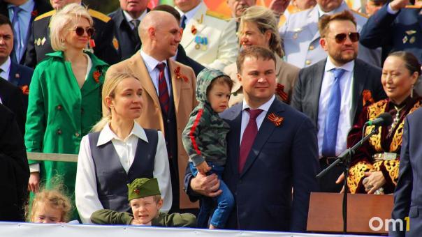 Губернатор Хоценко примет участие в шествии «Бессмертного полка»