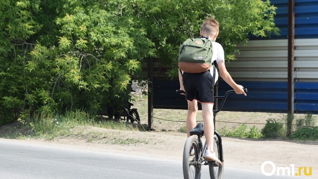 Омич на Lada Granta сбил 12-летнего велосипедиста, ребёнку понадобилась медицинская помощь