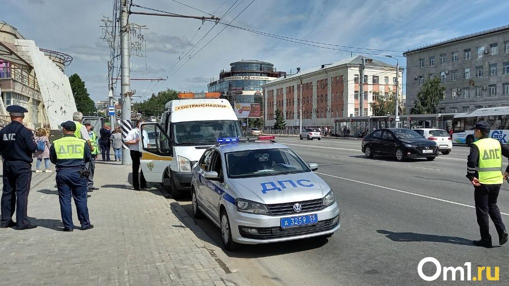 Кормилец рассказал, как перевозчики соблюдают новые схемы движения транспорта в центре Омска