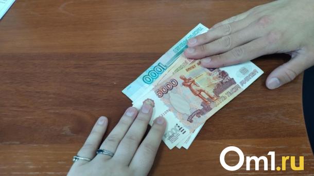 Под Новосибирском приставы с трудом нашли женщину для вручения 30 тысяч рублей