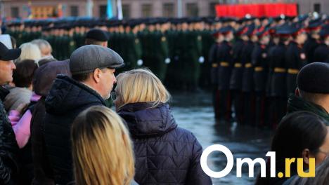 Дети пойдут в военной форме в честь победы в СВО: по омским чатам гуляет фейк