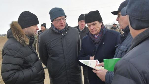 Глава региона посмотрел, как идут работы на Красногорском водонапорном гидроузле