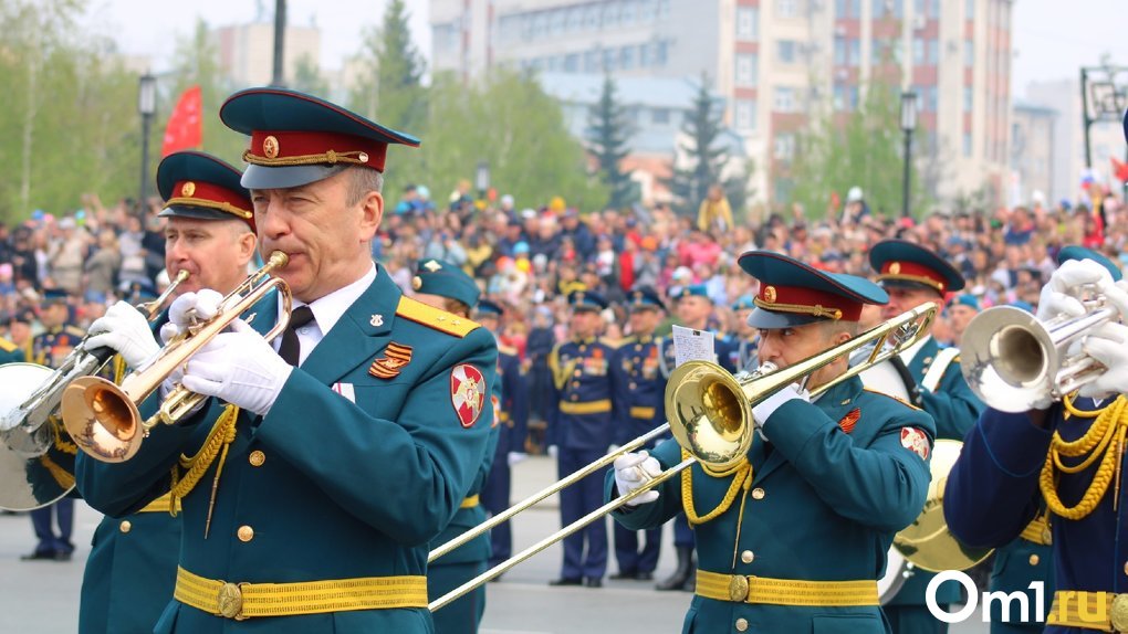 На параде Победы в Омске было 10 000 зрителей