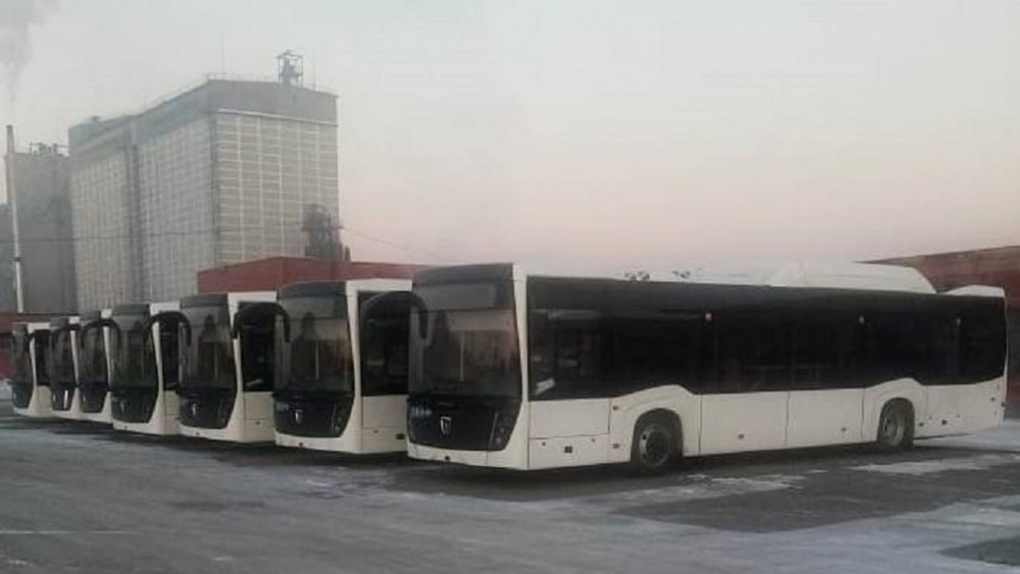Омская мэрия сэкономила 10,5 миллиона рублей на покупке новых низкопольных автобусов