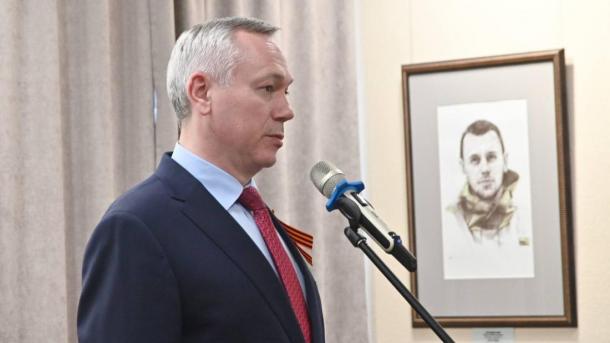 Губернатор Травников отдал месячную зарплату на дроны для спецназа