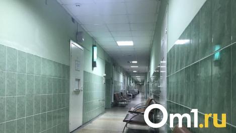 «Сразу ввели полную дозу»: новосибирец обвиняет клинику в смерти супруги