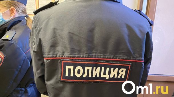 Разборка двух покупателей в омском магазине закончилась поножовщиной