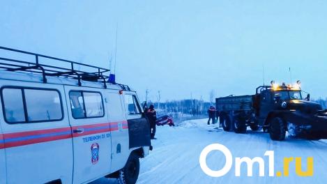 В Омской области на трассе спасли семью с детьми
