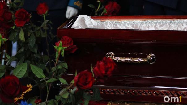 В Омской области в несколько раз за два года подорожали гробы