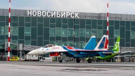 Пилотажная группа «Русские Витязи» пролетит над Новосибирском