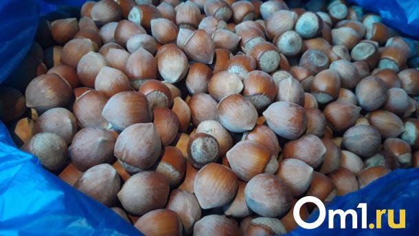 В овощные лавки Левобережья попали 20 кило ворованных орехов