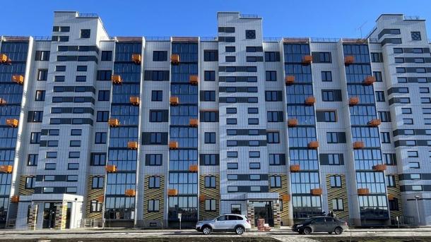 Омичи могут посмотреть и забронировать квартиру по старой цене