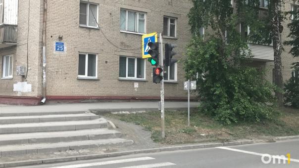 Семь новых светофоров для пешеходных переходов появятся на улицах Новосибирска