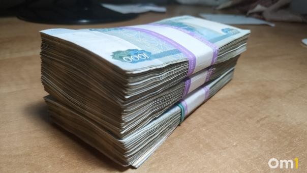 В Омском аэропорту иностранец пытался незаконно вывезти 2 млн рублей