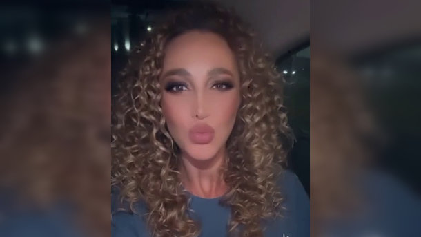 Бузова лично пригласила омичей попеть под палящим солнцем в парке «Вокруг света»