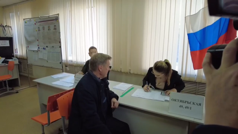 Мэр Анатолий Локоть проголосовал на выборах губернатора Новосибирской области