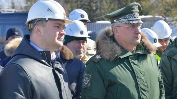 Хоценко и замминистра обороны побывали на стройплощадке детского инфекционного стационара