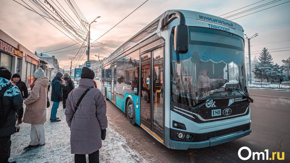 В Омске незаметно прекратят движение троллейбусов