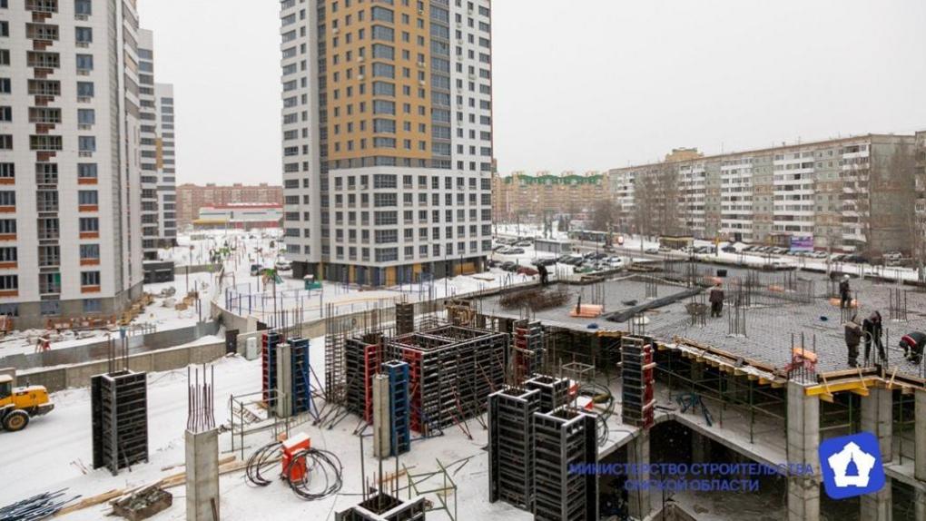 На омском Левобережье на месте снесённого долгостроя возводят высотку