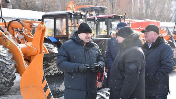 Сергей Шелест рассказал, как вывозят снег с мест подтоплений в Ленинском округе