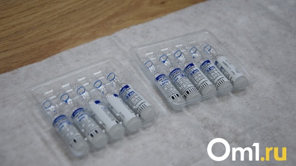 Беременных и кормящих грудью омичек будут прививать от коронавируса