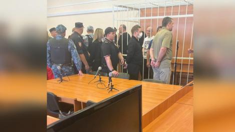 Шесть лет разоряли омичей на бирже. В Омске осудили банду фальшивых брокеров