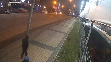 Пытался убить? Новосибирец напал на водителя такси и сбежал